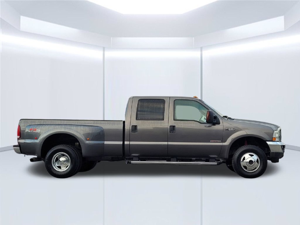 Used 2004 Ford F350 Lariat AWD/4WD image 4