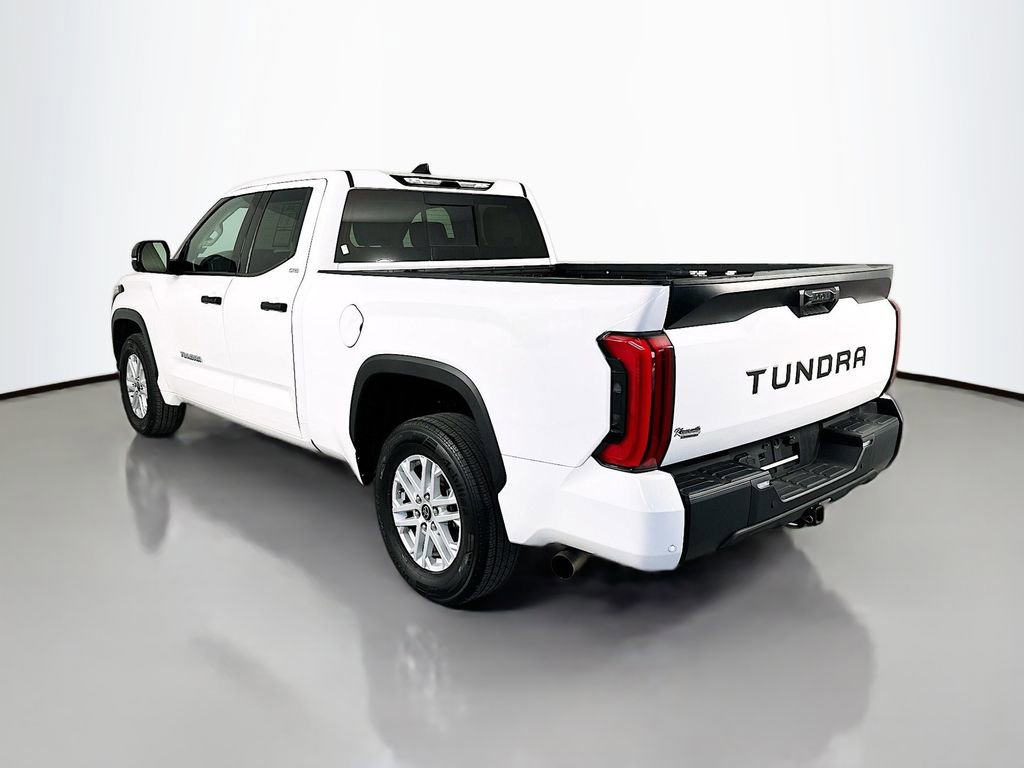 Used 2022 Toyota Tundra SR5 w/ SR5 Convenience Package RWD image 5