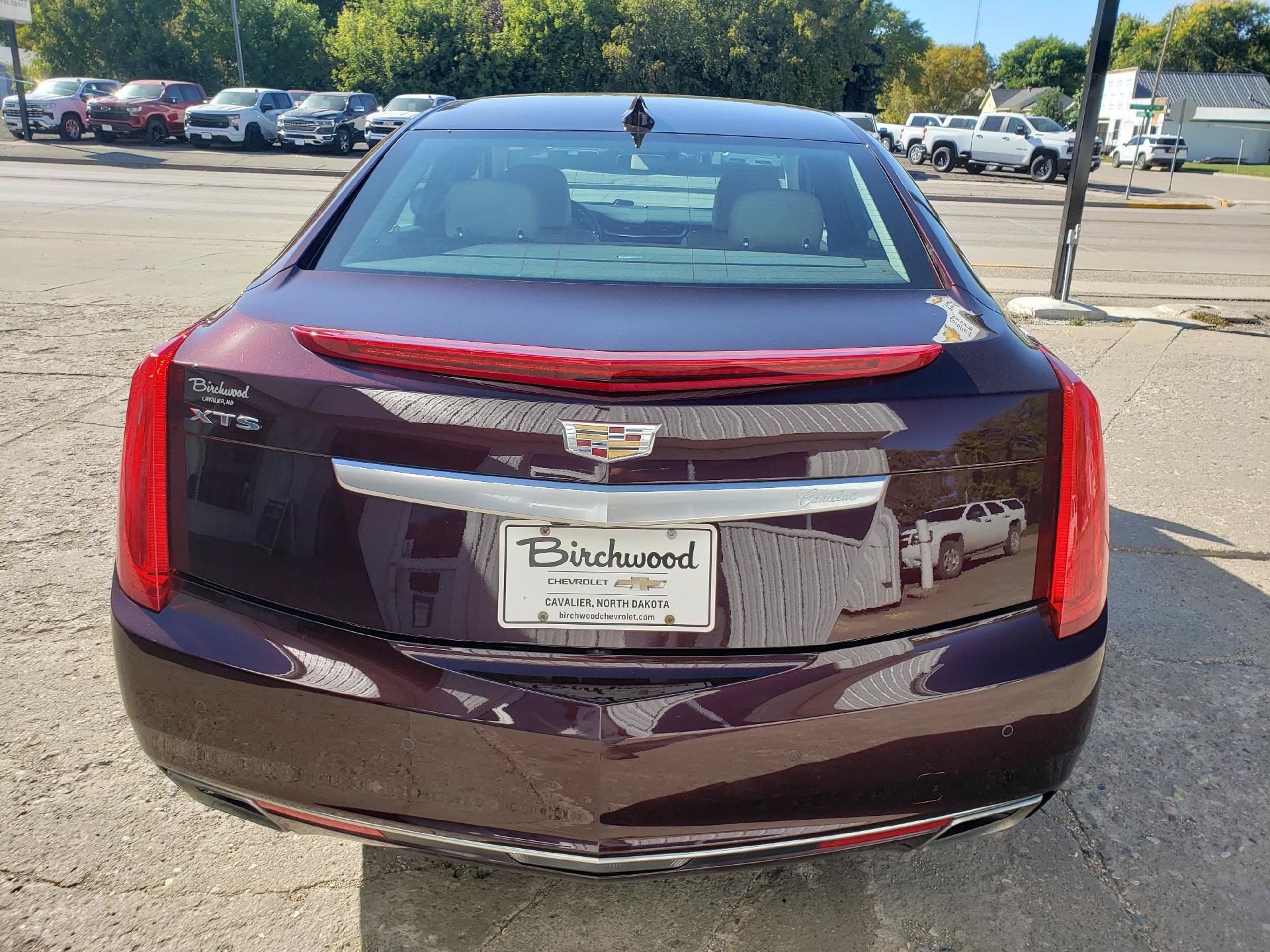 Used 2017 Cadillac XTS Premium Luxury FWD image 4