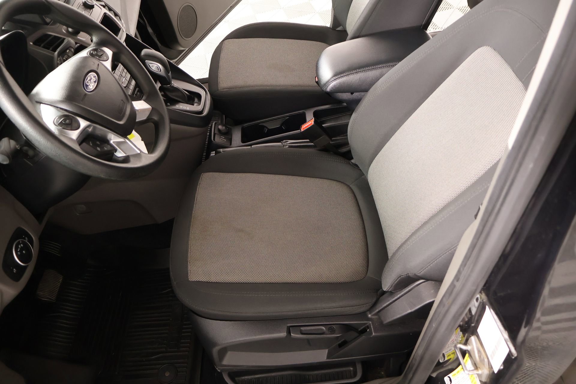 Used 2021 Ford Transit Connect XL FWD image 10