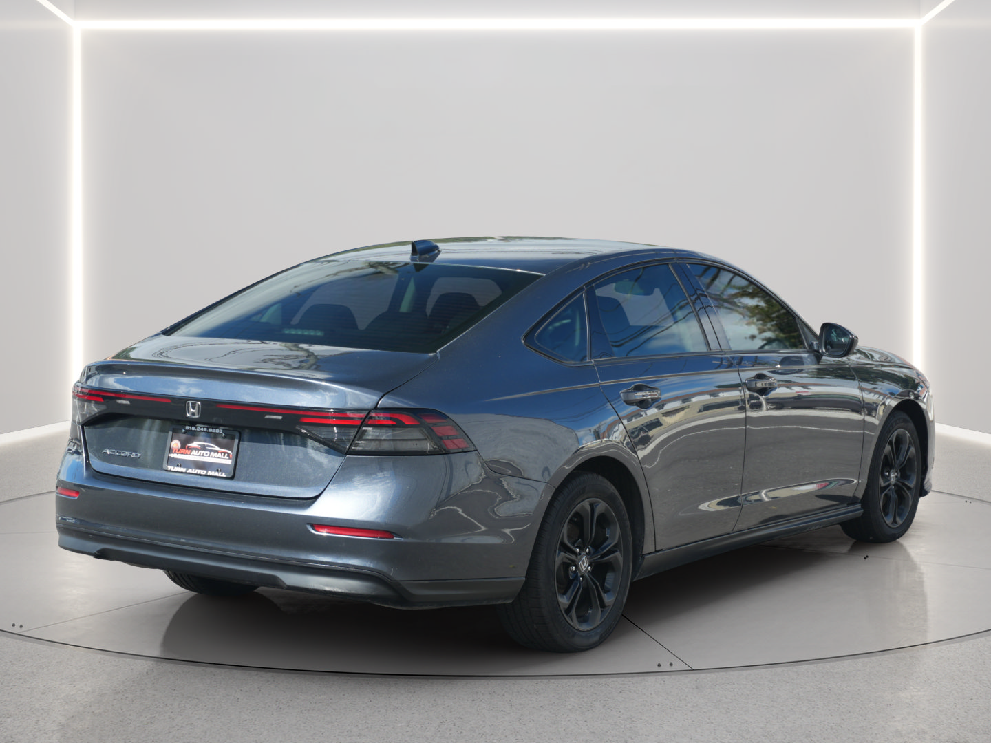 Used 2025 Honda Accord SE image 5