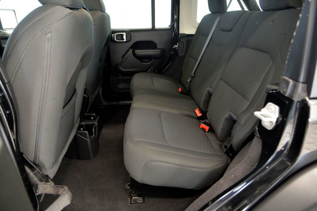 Used 2021 Jeep Wrangler Unlimited Sport image 28