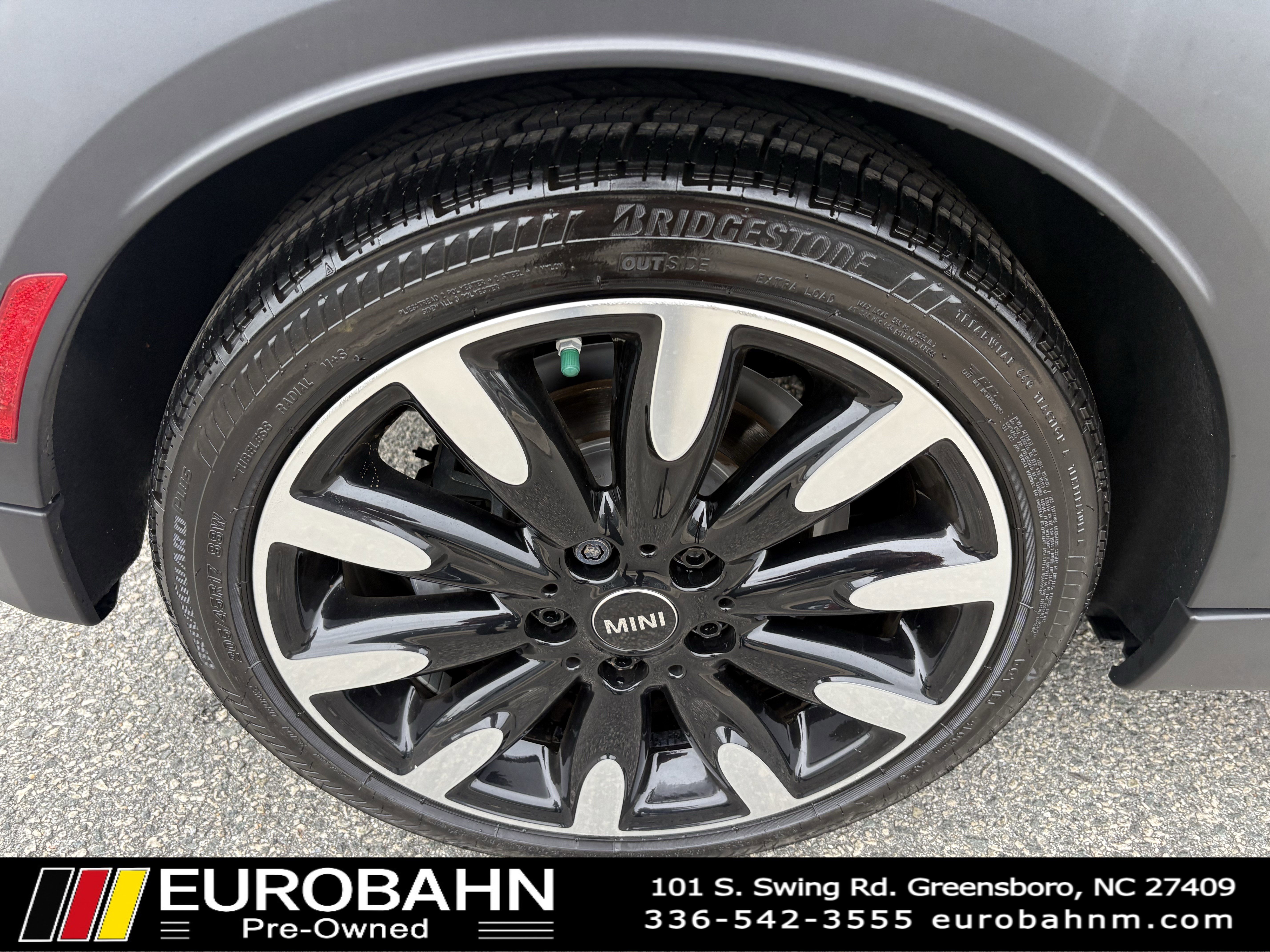 Used 2022 MINI Cooper S w/ Signature Upholstery Package image 29