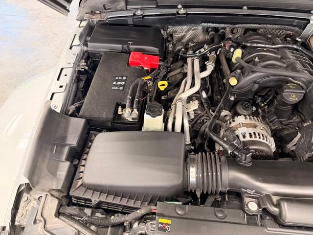 Used 2024 Jeep Wrangler Unlimited Sahara w/ Technology Group AWD/4WD image 51