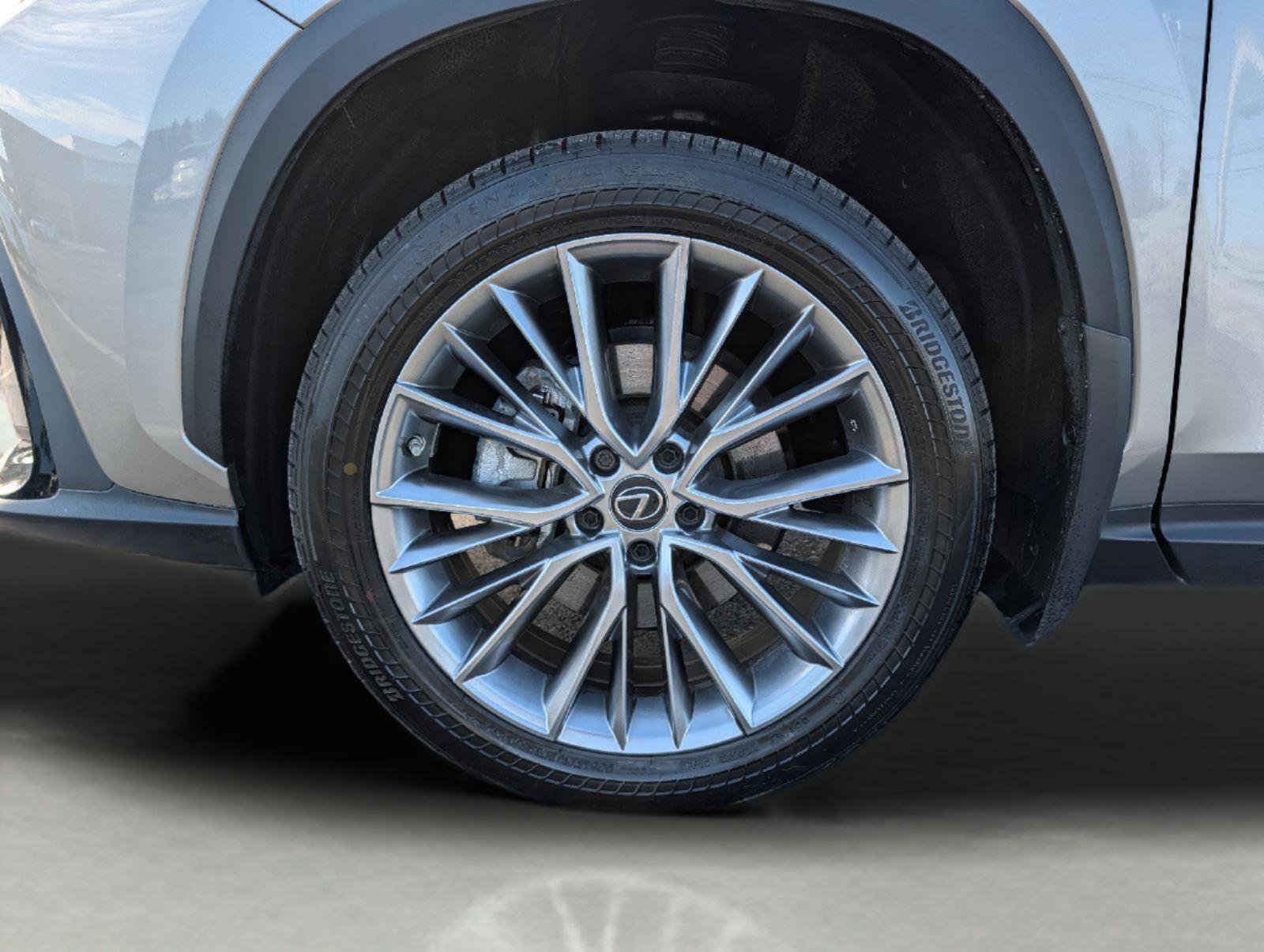 Used 2023 Lexus NX 350h AWD image 7