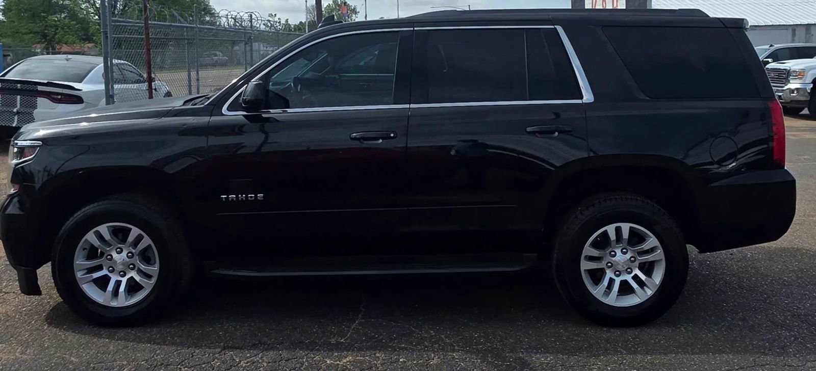 Used 2017 Chevrolet Tahoe LS RWD image 6