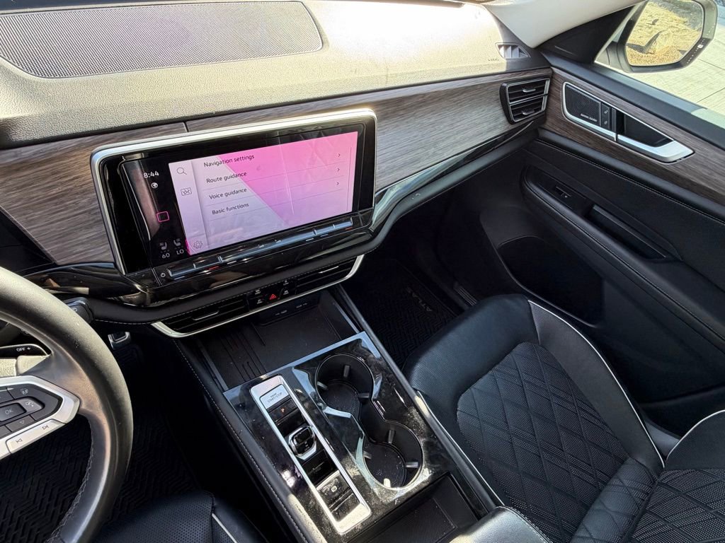 Used 2025 Volkswagen Atlas SEL Premium R-Line image 20