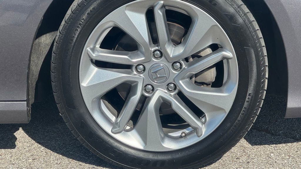 Used 2019 Honda Accord LX image 3