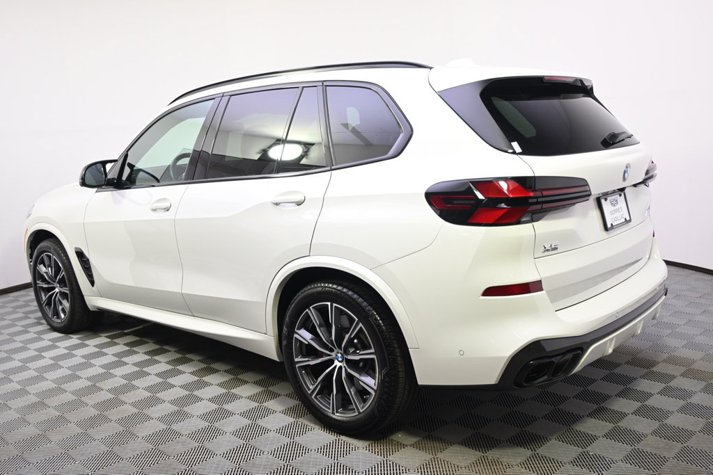 Used 2026 BMW X5 M60i AWD/4WD image 3