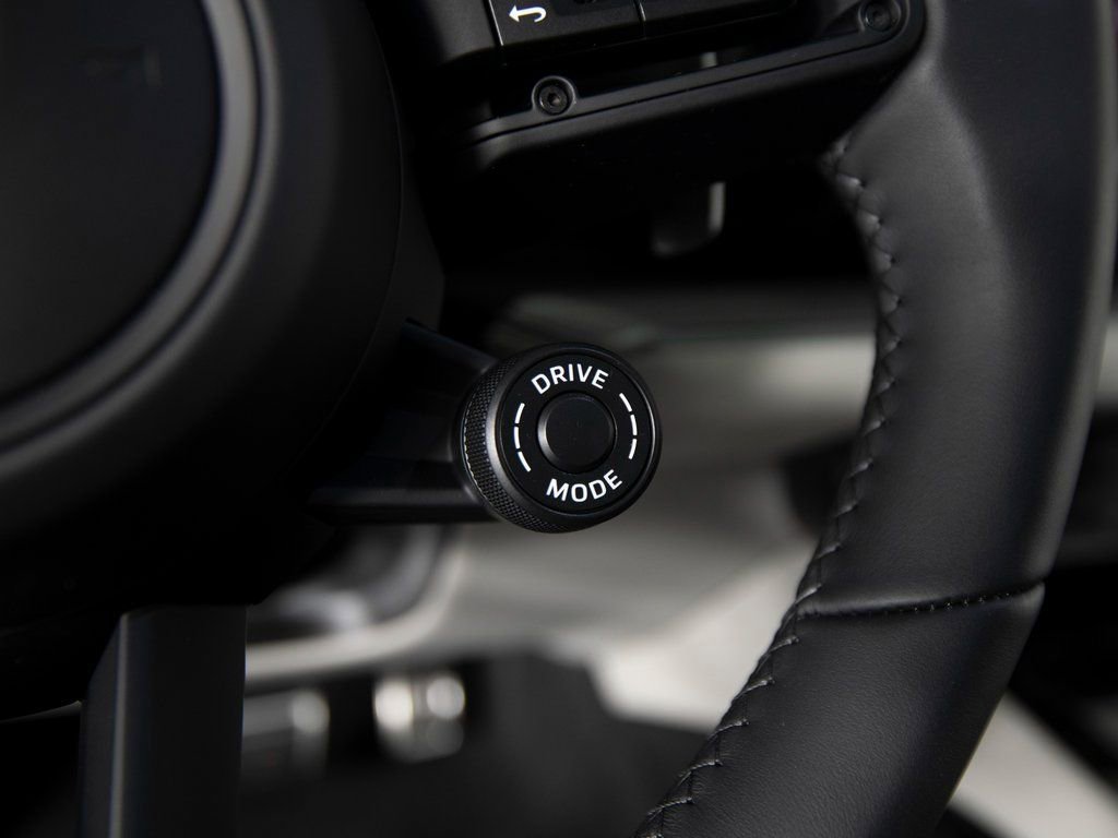 New 2026 Porsche Cayenne S image 25