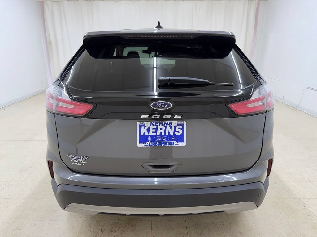 Used 2022 Ford Edge SEL AWD/4WD image 4
