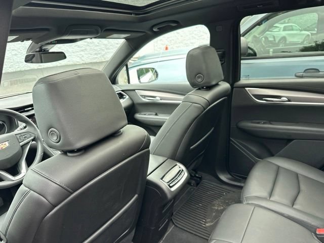 New 2025 Cadillac XT6 Luxury AWD/4WD image 16