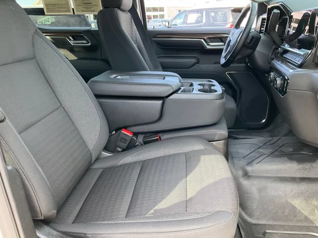 Used 2024 Chevrolet Silverado 1500 RST w/ Z71 Off-Road Package AWD/4WD image 19
