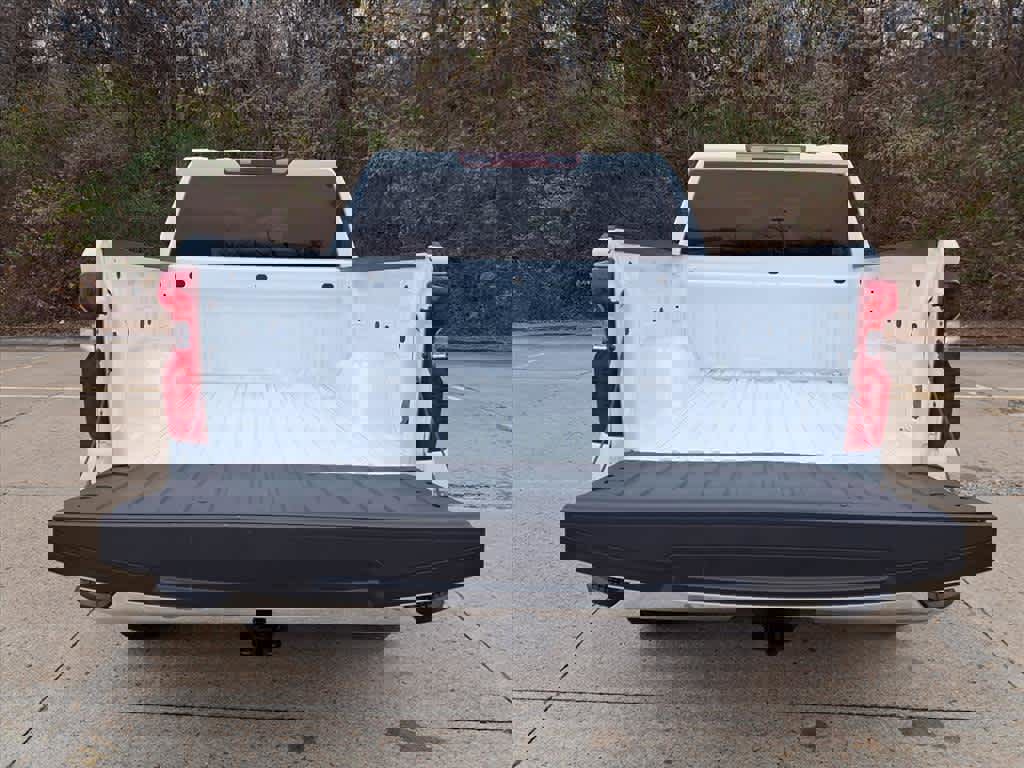 Used 2024 Chevrolet Silverado 1500 LT image 11