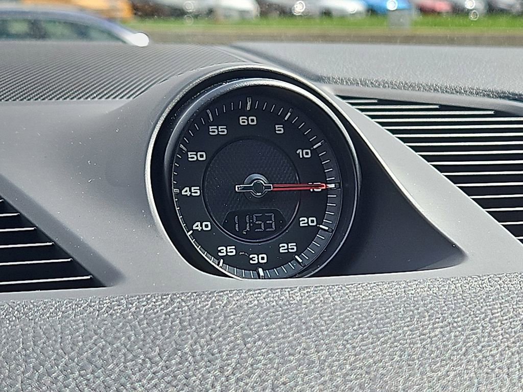 Used 2020 Porsche Cayenne image 21