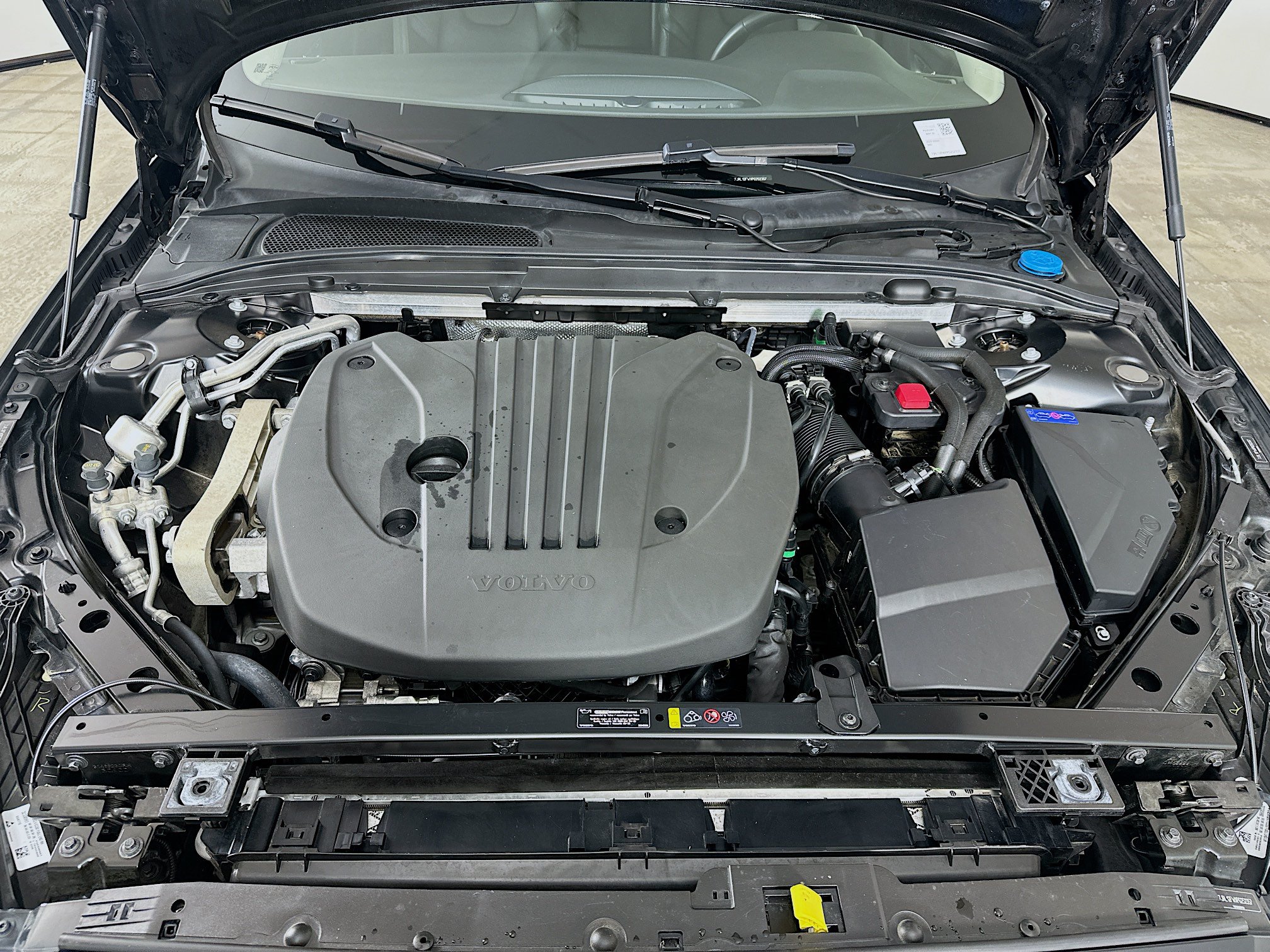 Used 2023 Volvo S60 B5 Plus FWD image 33
