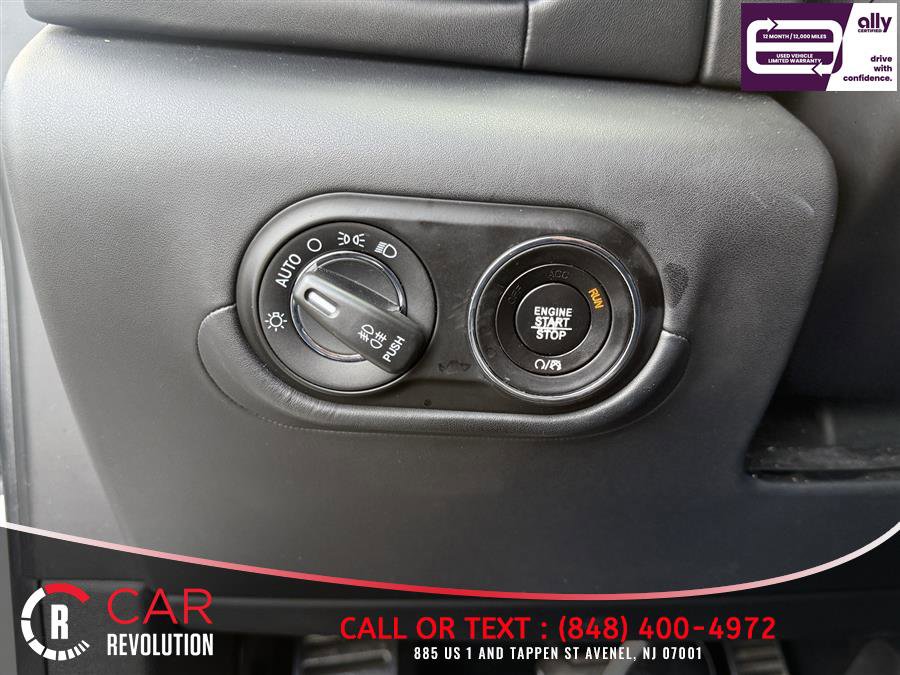 Used 2017 Maserati Levante w/ Sport Package image 18