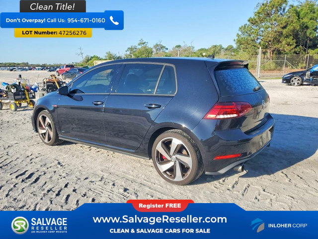 Used 2018 Volkswagen Golf 4-Door image 3