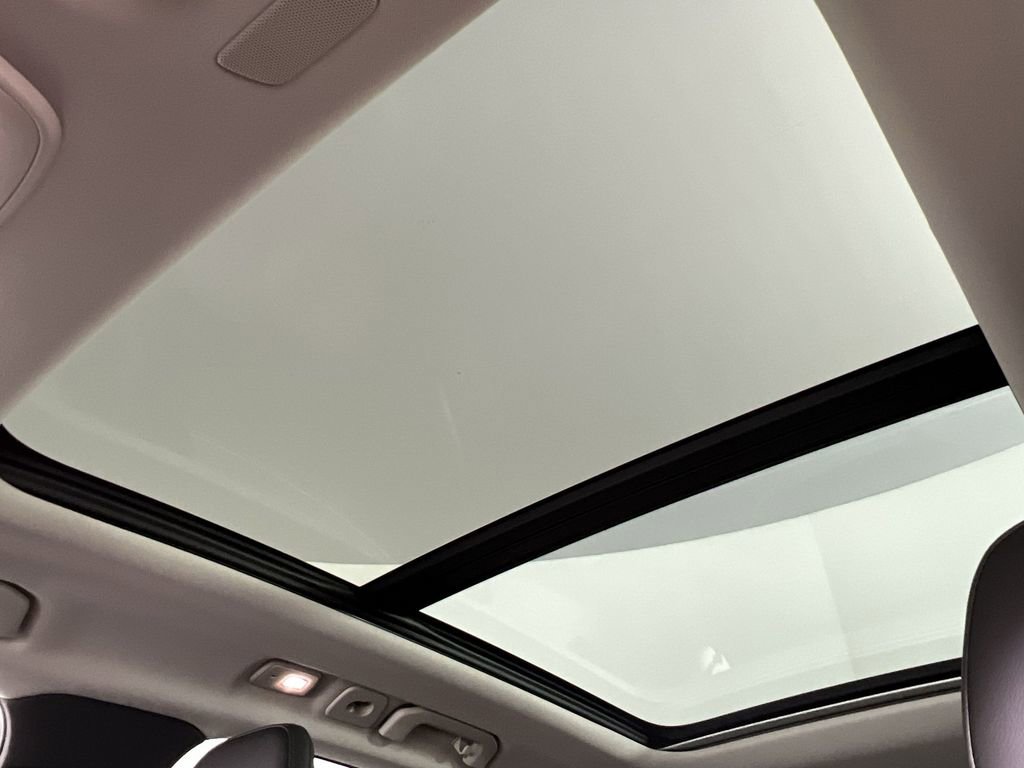 Certified 2025 Volvo XC60 B5 Core w/ Climate Package image 18