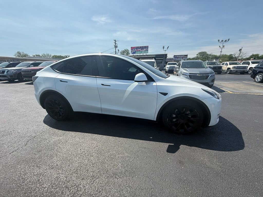 Used 2021 Tesla Model Y Long Range image 17