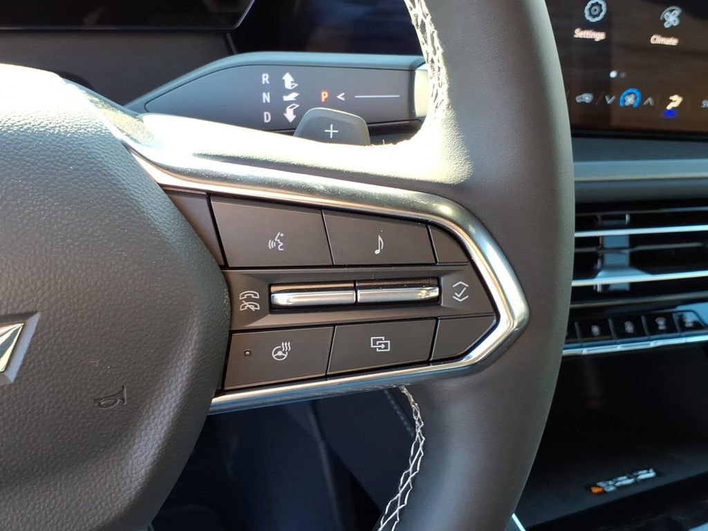 New 2026 Chevrolet Traverse LT image 18