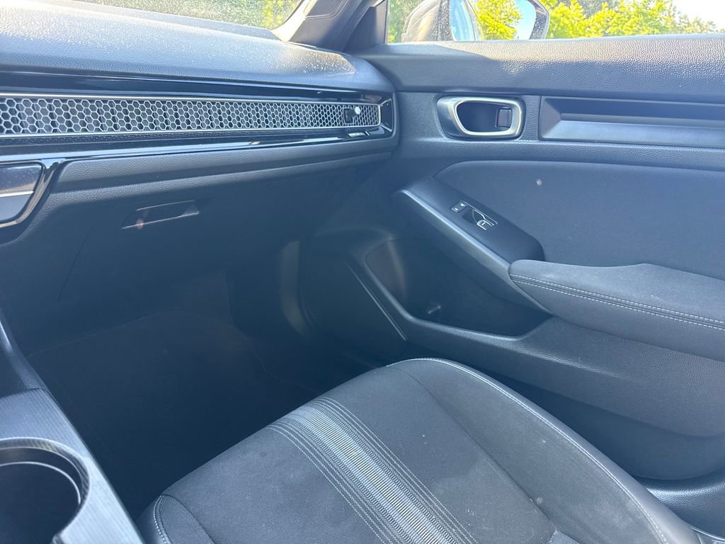 Used 2023 Honda Civic Sport image 18