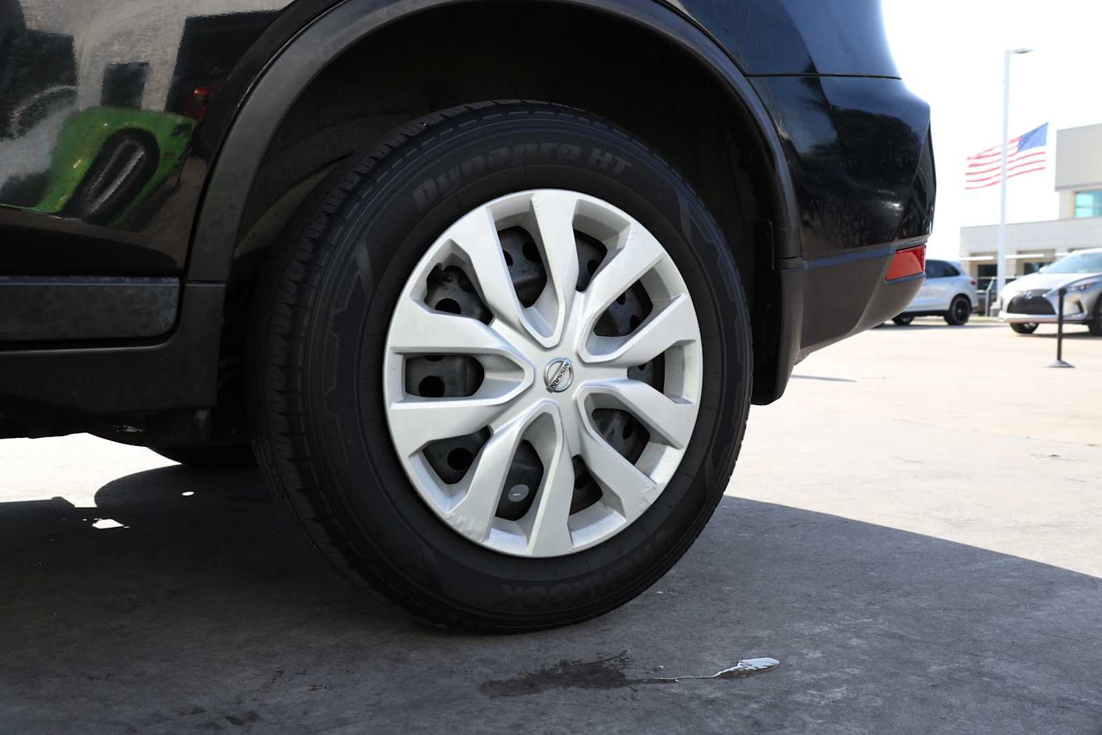 Used 2019 Nissan Rogue S AWD/4WD image 58