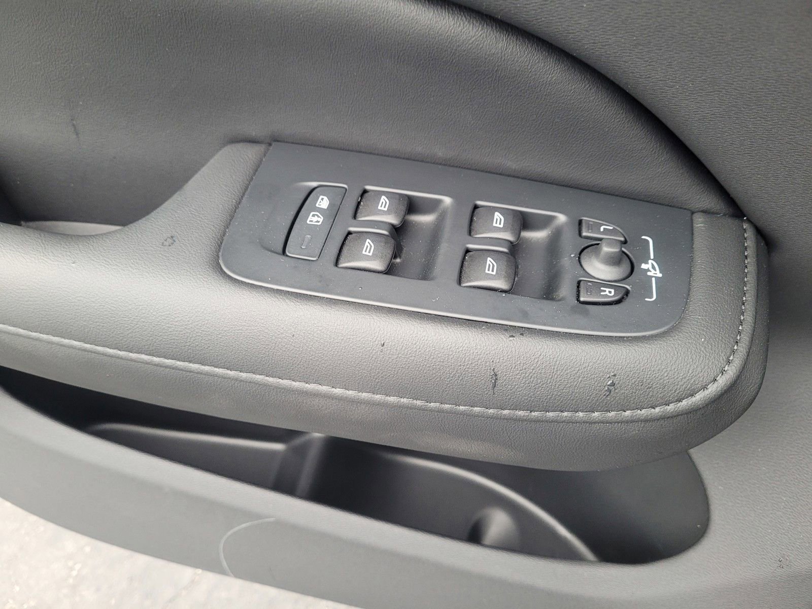 Certified 2024 Volvo S60 T8 Plus w/ Climate Package image 16