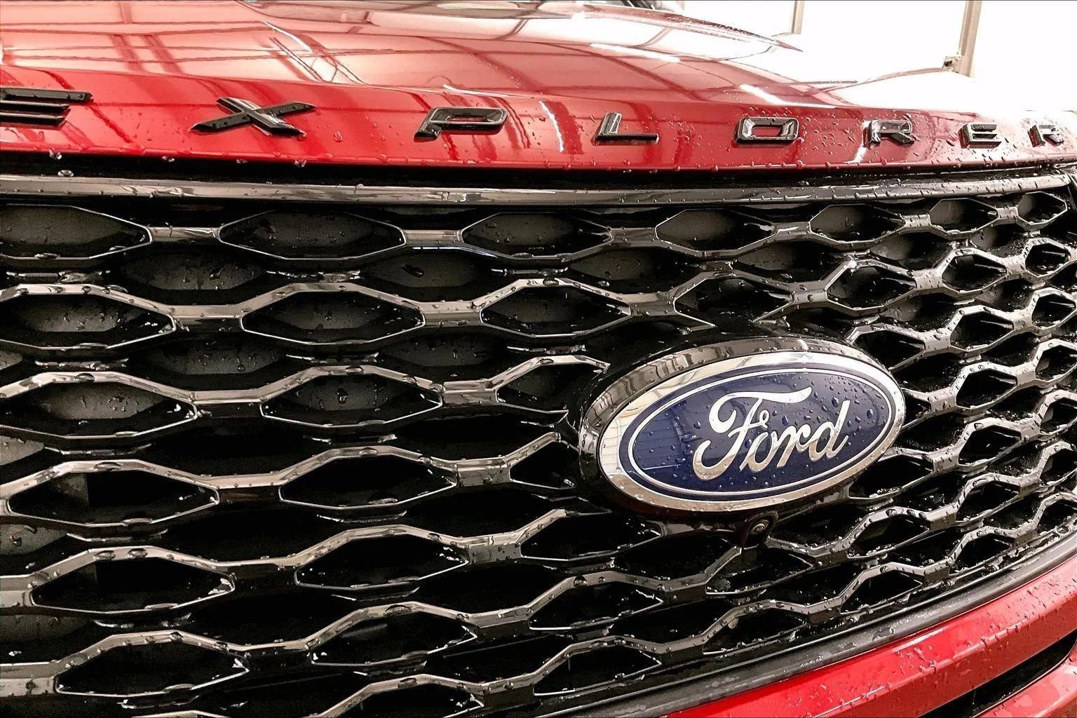 Certified 2023 Ford Explorer ST w/ Equipment Group 401A image 30