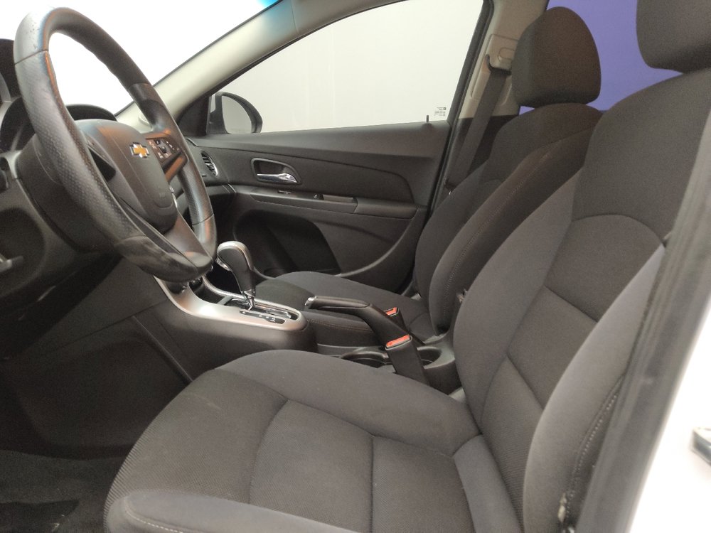 Used 2016 Chevrolet Cruze LT w/ Enhanced Safety Package FWD image 17
