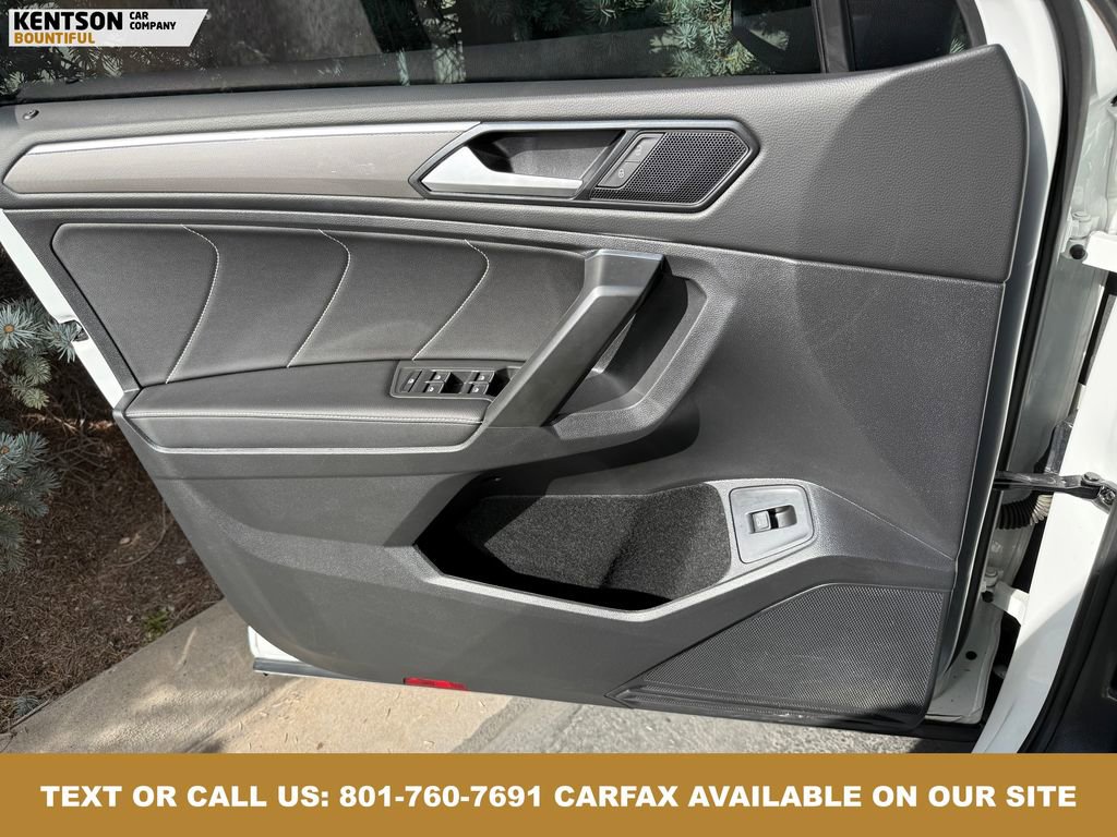 Used 2022 Volkswagen Tiguan SE R-Line image 20