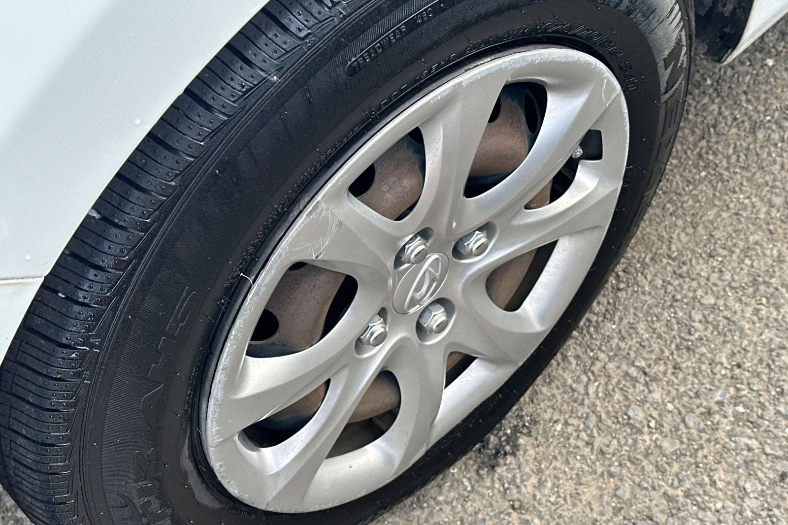 Used 2014 Hyundai Accent GS FWD image 4