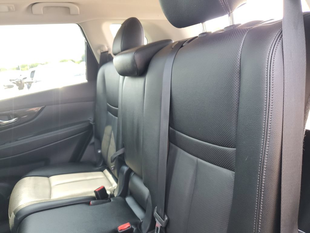 Used 2019 Nissan Rogue SL AWD/4WD image 31