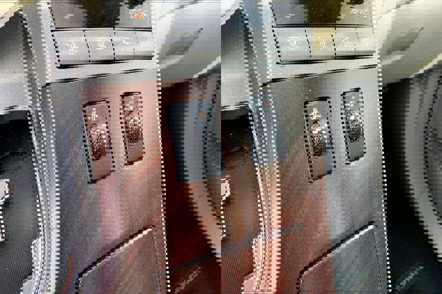 Used 2010 Toyota Venza image 27