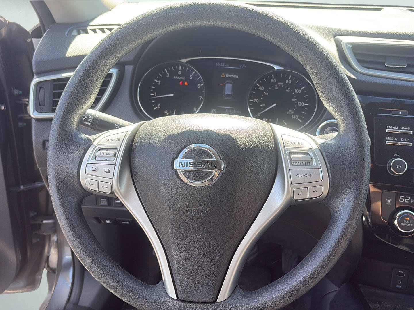 Used 2016 Nissan Rogue SV AWD/4WD image 17
