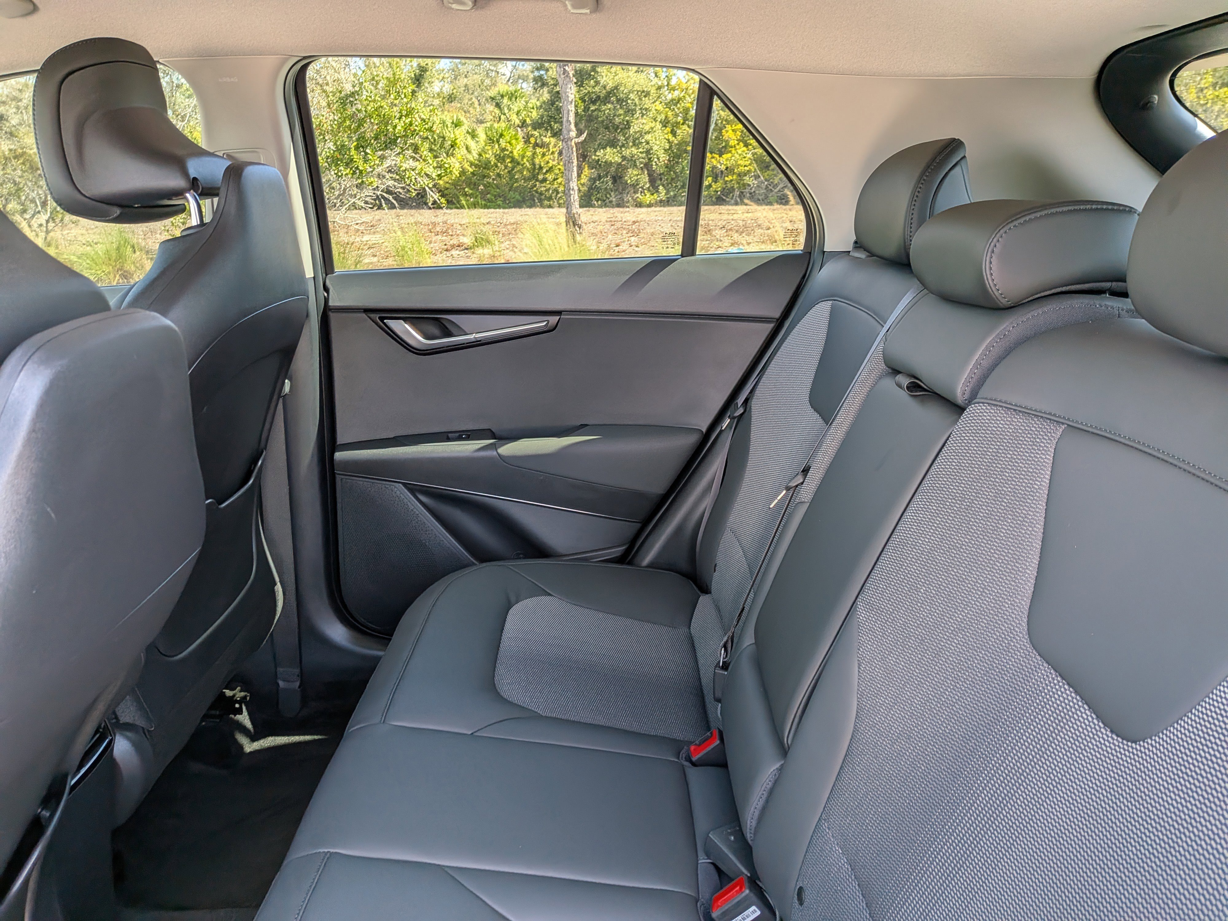 Used 2024 Kia Niro EX image 14