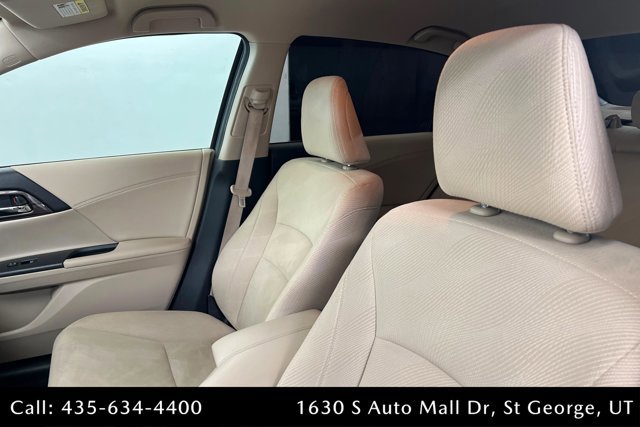 Used 2017 Honda Accord Hybrid Sedan image 16