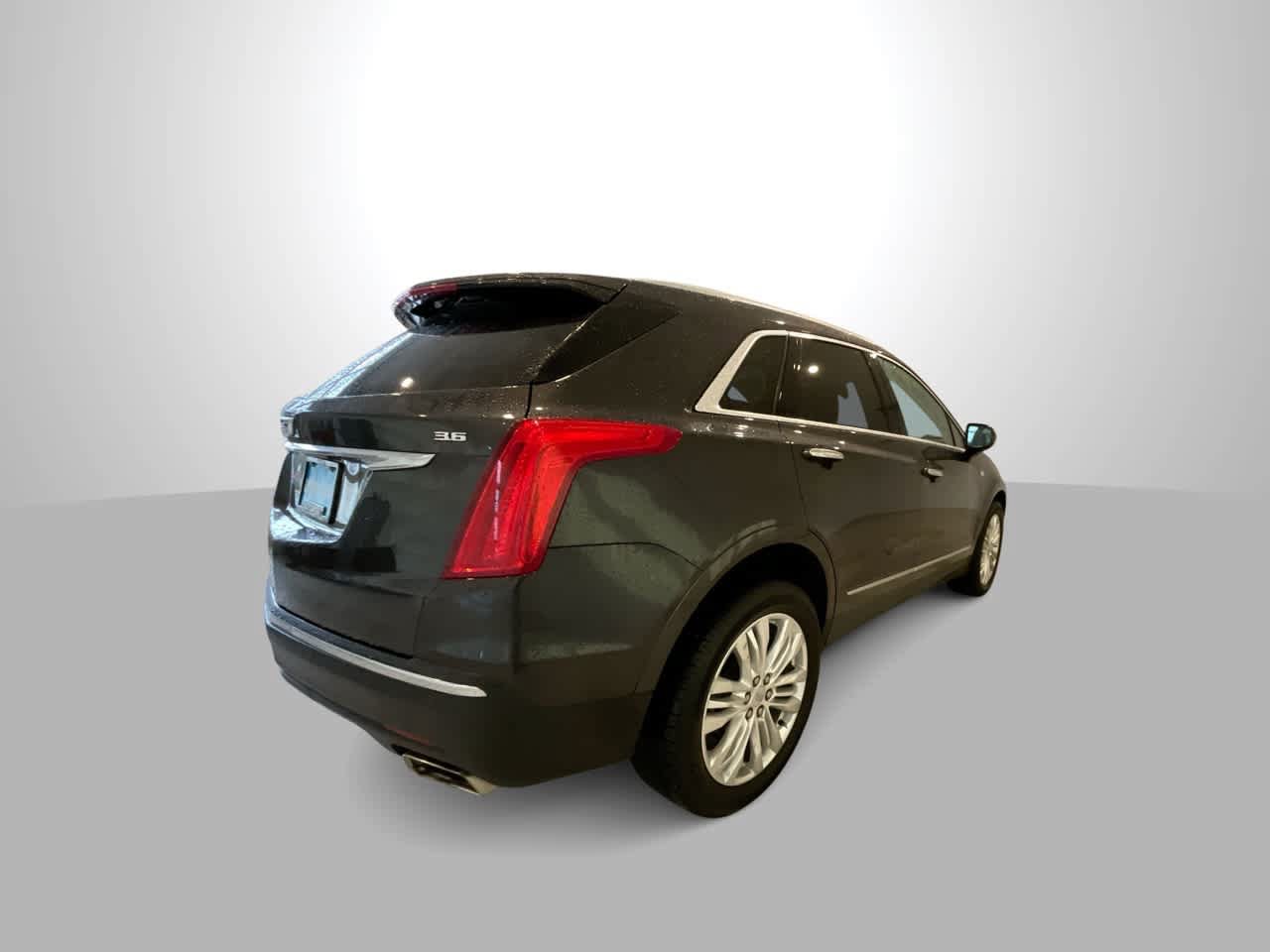 Used 2018 Cadillac XT5 Premium Luxury AWD/4WD image 8