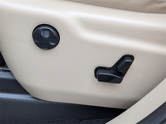 Used 2019 Jeep Grand Cherokee Laredo image 21