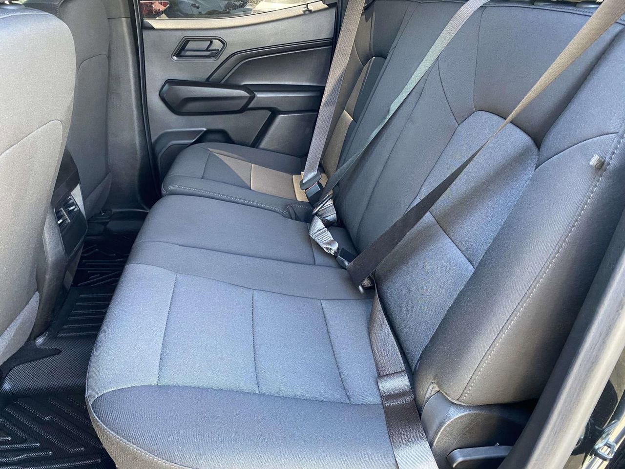 Used 2025 Chevrolet Colorado W/T w/ Advanced Trailering Package image 11