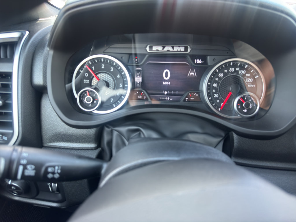 New 2026 RAM 1500 Express AWD/4WD image 14