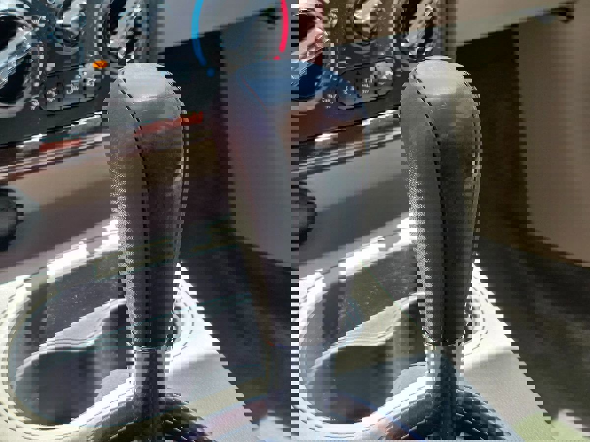 Used 2005 Chevrolet Cobalt LT image 35