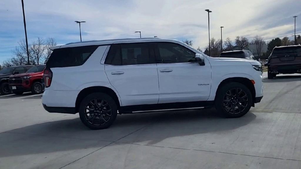Used 2023 Chevrolet Tahoe Premier image 2