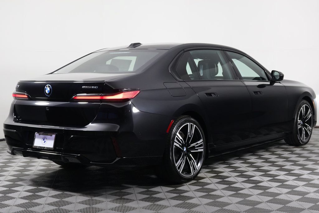 New 2026 BMW i7 eDrive50 w/ Executive Package RWD image 2