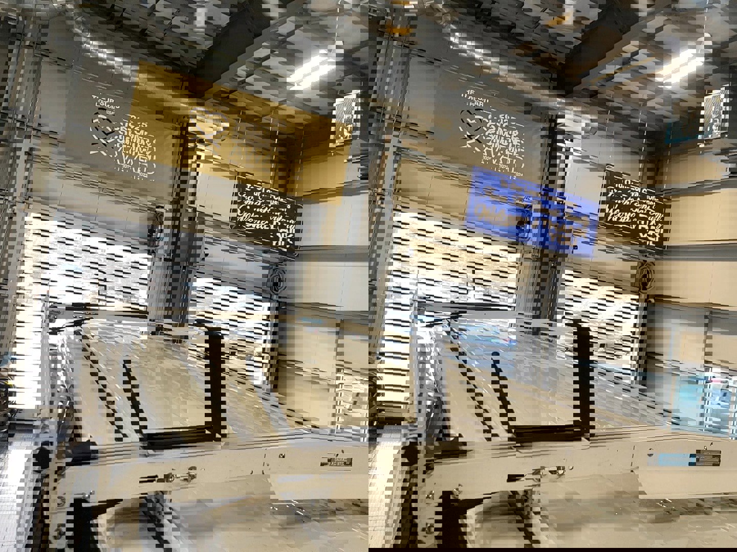 Used 2013 Nissan NV 2500 SV image 19