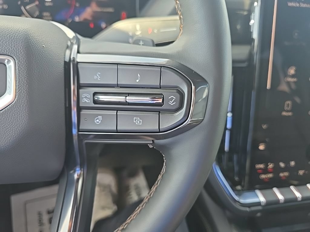 Used 2025 GMC Yukon XL AT4 w/ LPO, Floor Liner Package AWD/4WD image 23
