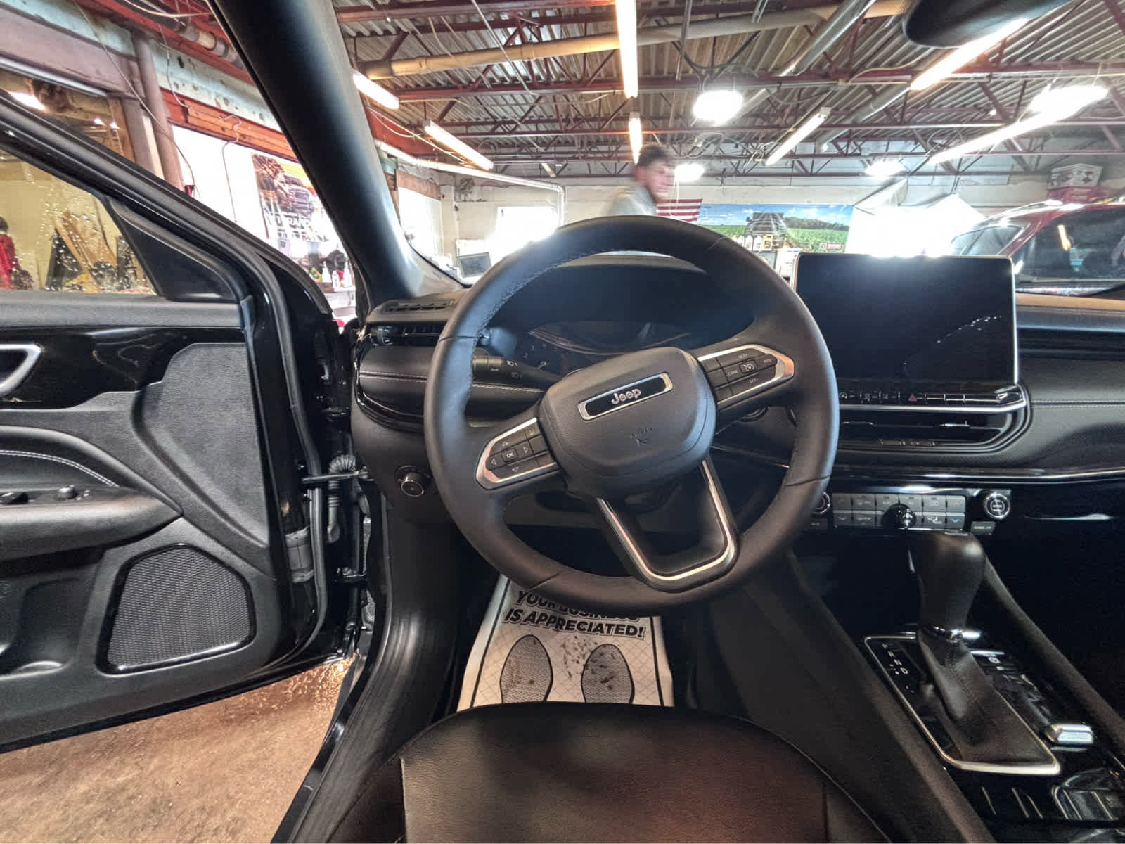 Used 2023 Jeep Compass Altitude w/ Convenience Group image 13