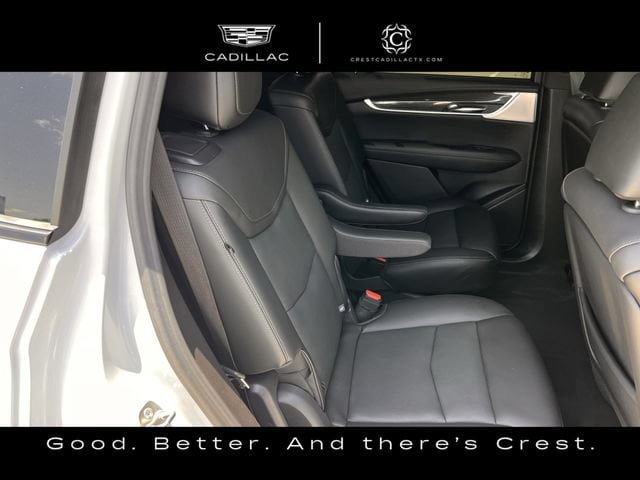 Certified 2024 Cadillac XT6 Sport w/ Technology Package AWD/4WD image 32