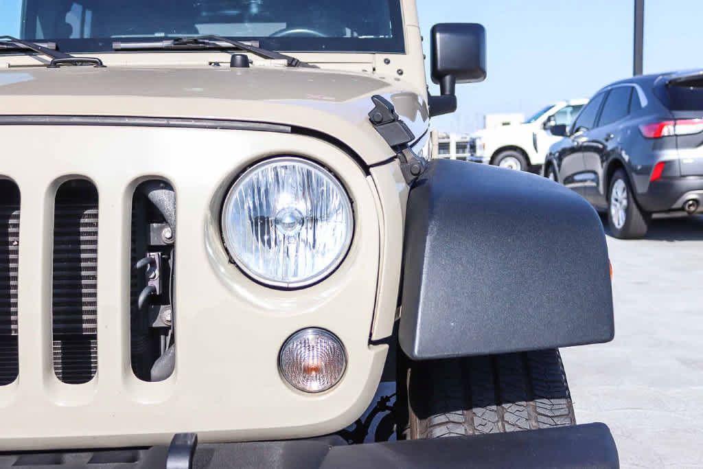 Used 2018 Jeep Wrangler Unlimited Sport S AWD/4WD image 7