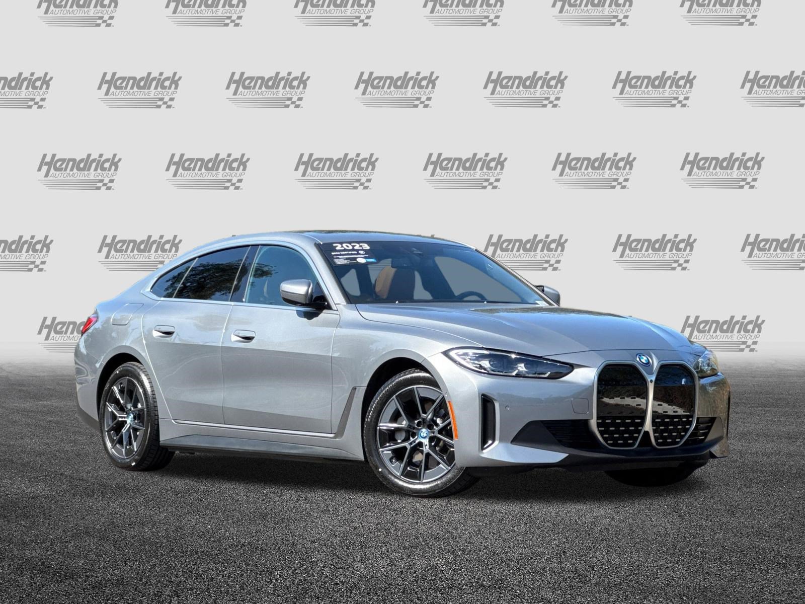 Used 2023 BMW i4 eDrive40 w/ Premium Package RWD image 2